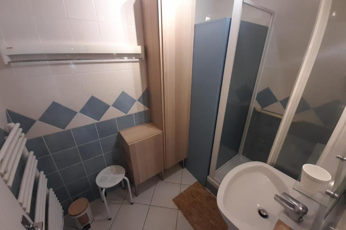 Gite Orsay, 300M Rer Kültér fotó